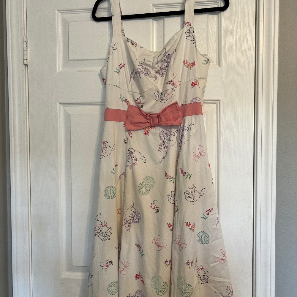Her Universe Disney Aristocats Marie Retro Dress Size Medium